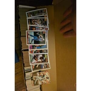 1989 - 1992 Topps baseball. 800 count box. Random. Commons, Rookies, stars